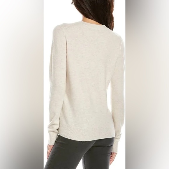 Vince Cashmere & Wool Sweaters Easy Fit Crewneck Light Beige EUC Size - M - Picture 4 of 11